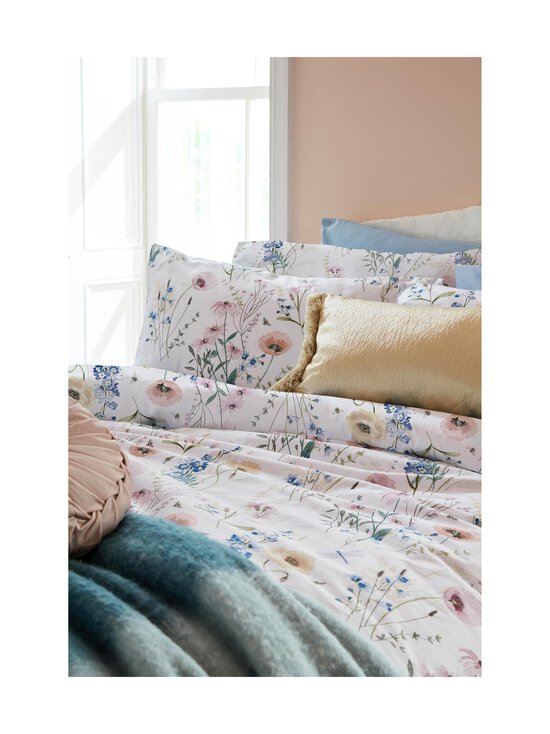 Laura Ashley - Alford Meadow satīna gultasveļas komplekts - 19 DELPHINIUM BLUE - photo 3 Laura Ashley - Alford Meadow satīna gultasveļas komplekts - 19 DELPHINIUM BLUE | Stockmann - photo 3