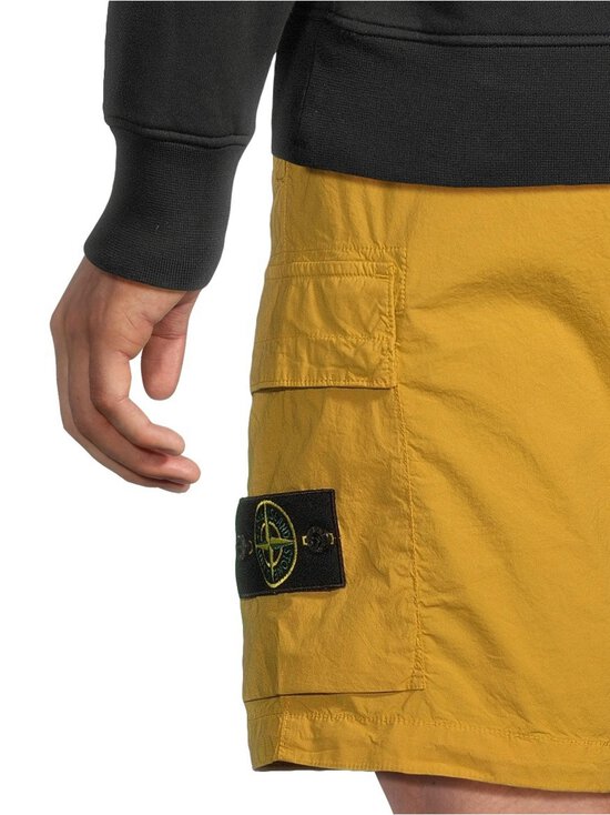 Stone Island - Logo Patch -reisitaskushortsit - V0034 MUSTARD | Stockmann - photo 6