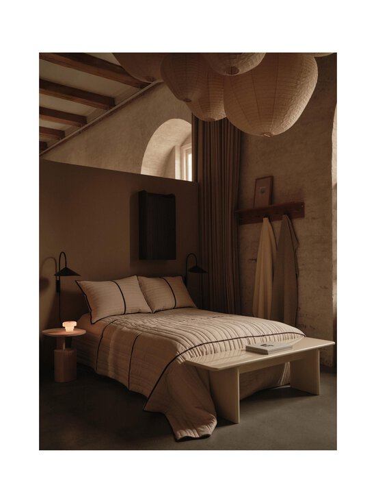 Ferm Living - Ripple Portable - johdoton pöytävalaisin 10 cm - WHITE | Stockmann - photo 3