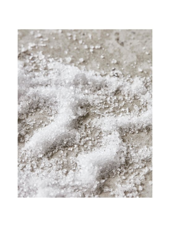 Meraki - Foot Salt Calm Cedar -jalkasuola 230 g - WHITE - photo 5 Meraki - Foot Salt Calm Cedar -jalkasuola 230 g - WHITE | Stockmann - photo 5