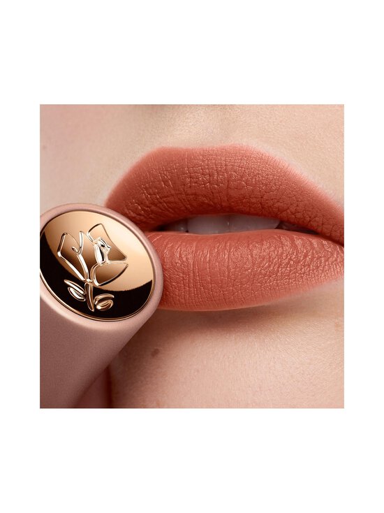 Lancôme - L'Absolu Rouge Intimatte Soft-Blurred Matte Lipstick -huulipuna - 247 UNRETOUCHED NUDE - photo 7 Lancôme - L'Absolu Rouge Intimatte Soft-Blurred Matte Lipstick -huulipuna - 247 UNRETOUCHED NUDE | Stockmann - photo 7