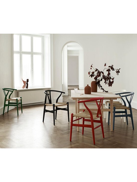 Carl Hansen&Son - CH24 Wishbone -tuoli - PUNAINEN,RUSKEA - photo 6 Carl Hansen&Son - CH24 Wishbone -tuoli - PUNAINEN,RUSKEA | Stockmann - photo 6