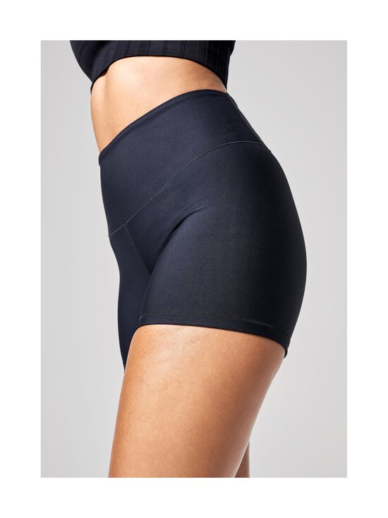 Casall - Ultra High Waist -shortsit - 901 BLACK - photo 4 Casall - Ultra High Waist -shortsit - 901 BLACK | Stockmann - photo 4