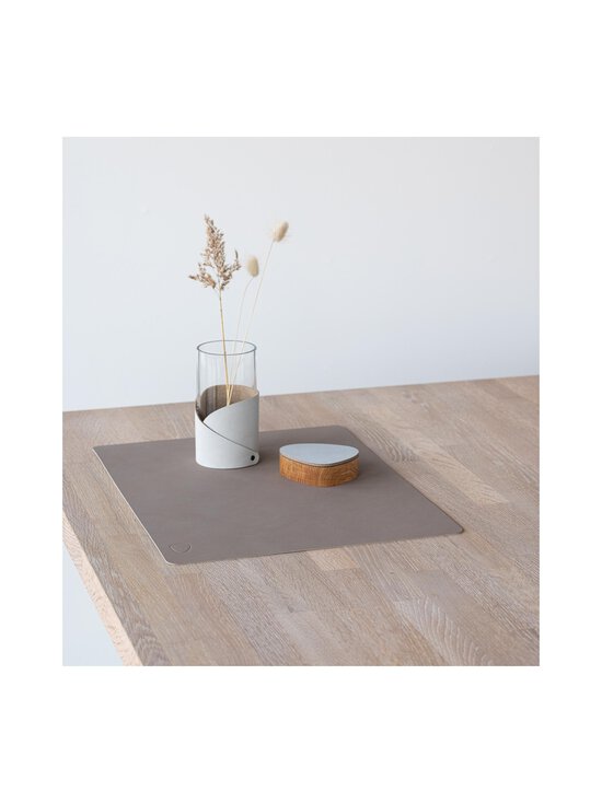 Lind DNA - Nupo Square L -pöytätabletti - CLAY BROWN | Stockmann - photo 3