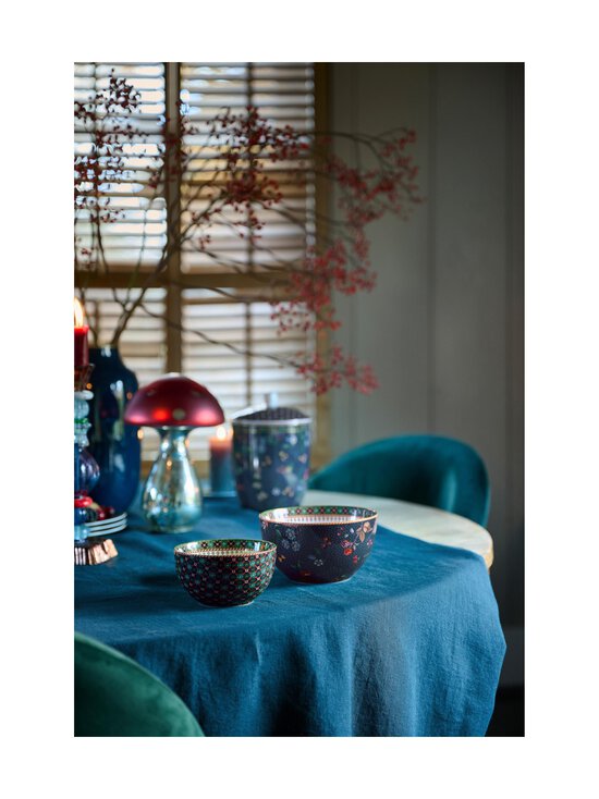 PIP Studio - Portselankauss Berry Blues 15 cm - BLUE - photo 4 PIP Studio - Portselankauss Berry Blues 15 cm - BLUE | Stockmann - photo 4