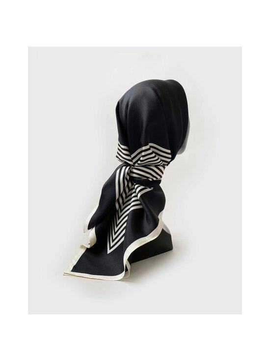 lescarf - No. 2 Silk Scarf - BLACK & CREAM - photo 4 lescarf - No. 2 Silk Scarf - BLACK & CREAM | Stockmann - photo 4