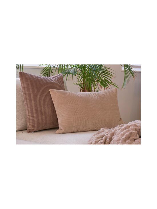 Classic Collection - Arch-tyynynpäällinen 40 x 60 cm - SIMPLY TAUPE - photo 4 Classic Collection - Arch-tyynynpäällinen 40 x 60 cm - SIMPLY TAUPE | Stockmann - photo 4