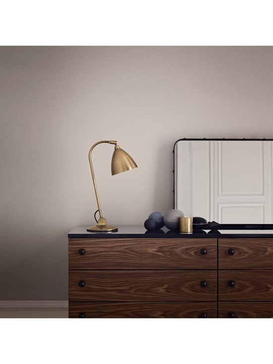 Gubi - Bestlite BL2 -pöytävalaisin - MESSINKI | Stockmann - photo 4