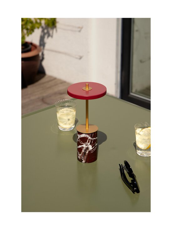 UMAGE - Asteria Move Mini Marble -pöytävalaisin - RED - photo 3 UMAGE - Asteria Move Mini Marble -pöytävalaisin - RED | Stockmann - photo 3