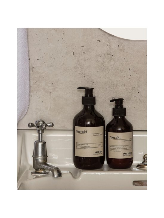 Meraki - Northern Dawn -käsisaippua 490 ml - BROWN - photo 2 Meraki - Northern Dawn -käsisaippua 490 ml - BROWN | Stockmann - photo 2