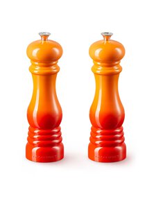 Le Creuset - Classic Flame sāls un piparu dzirnaviņu komplekts, 2 gab., 21 cm - FLAME | Stockmann