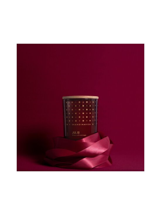 Skandinavisk - JUL Scented Candle 20h -tuoksukynttilä, 65 g - MERLOT RED - photo 4 Skandinavisk - JUL Scented Candle 20h -tuoksukynttilä, 65 g - MERLOT RED | Stockmann - photo 4