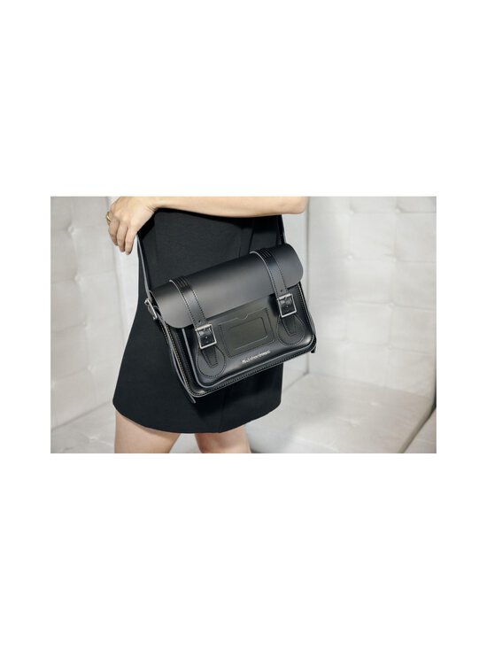 Dr. Martens - 11 Inch Kiev Smooth -käsilaukku - BLACK - photo 4 Dr. Martens - 11 Inch Kiev Smooth -käsilaukku - BLACK | Stockmann - photo 4