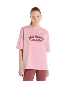 New Balance - Linear Heritage Oversized t-paita - PTF PINK TAFFY New Balance - Linear Heritage Oversized t-paita - PTF PINK TAFFY | Stockmann