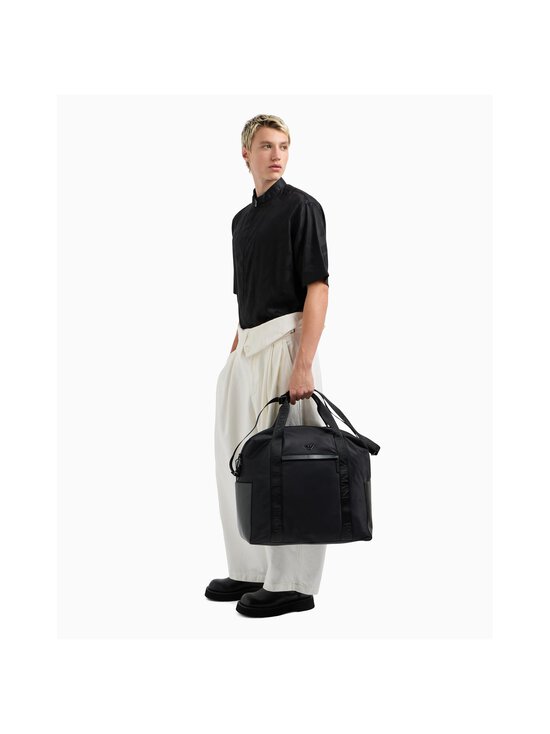 Emporio Armani - Kott Holdall - UC001 BLACK BEAUTY - photo 6 Emporio Armani - Kott Holdall - UC001 BLACK BEAUTY | Stockmann - photo 6