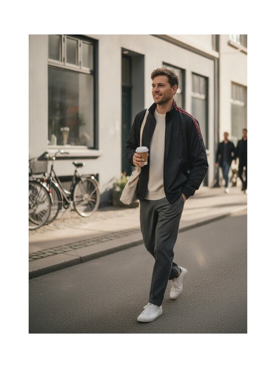 Y-3 - 3 Stripes -verryttelytakki - KS3804 BLACK | Stockmann - photo 9