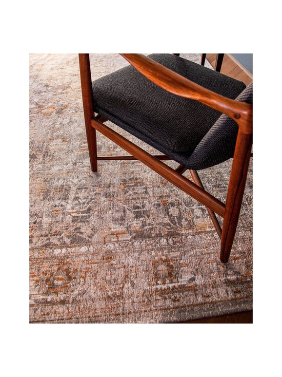 Louis de Poortere - Antiquarian Ushak Suleiman -matto - 108884 SULEIMAN GREY - photo 2 Louis de Poortere - Antiquarian Ushak Suleiman -matto - 108884 SULEIMAN GREY | Stockmann - photo 2