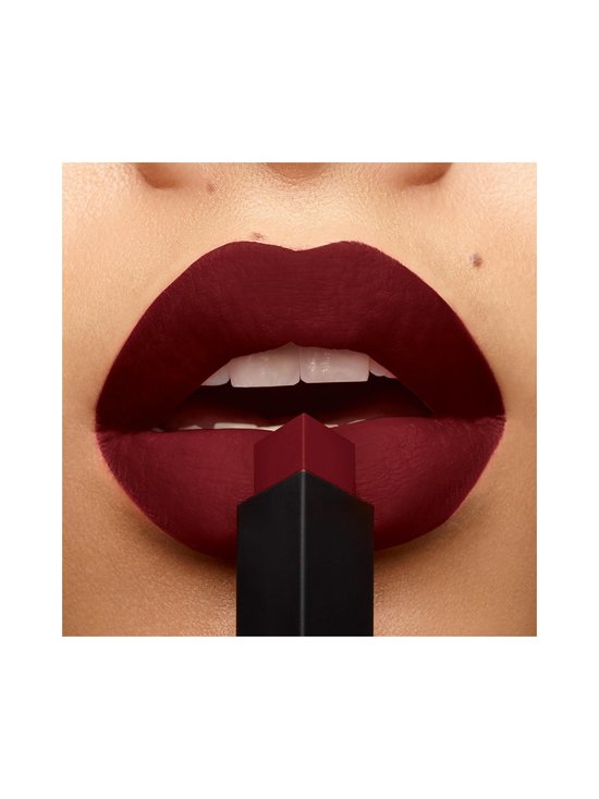 Yves Saint Laurent - Rouge Pur Couture The Slim Lipstick -huulipuna - 18 REVERSE RED - photo 4 Yves Saint Laurent - Rouge Pur Couture The Slim Lipstick -huulipuna - 18 REVERSE RED | Stockmann - photo 4