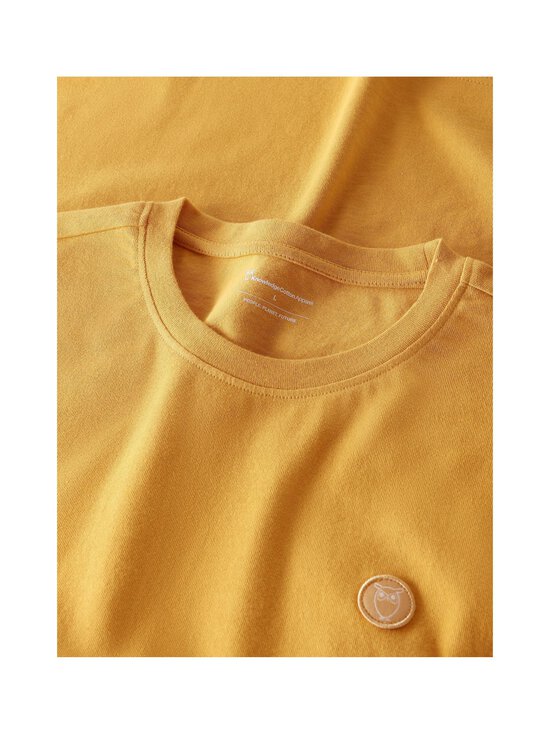 Knowledge Cotton Apparel - Loke Badge t-paita - 1490 AMBER GOLD | Stockmann - photo 3