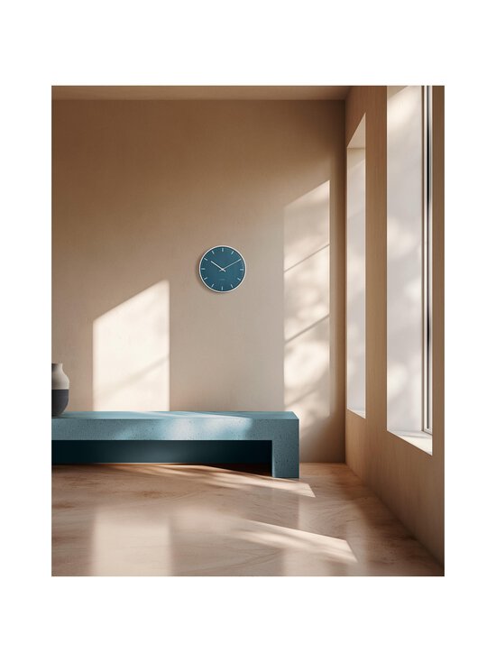 Arne Jacobsen - City Hall Wall -kello Ø 29 - BLUE | Stockmann - photo 2