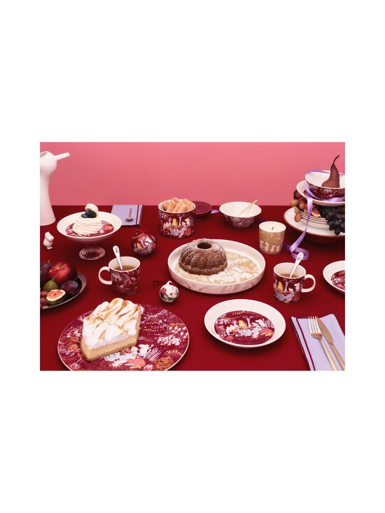 Moomin Arabia - Juhlan Aika -lautanen 19 cm - RED - photo 4 Moomin Arabia - Juhlan Aika -lautanen 19 cm - RED | Stockmann - photo 4