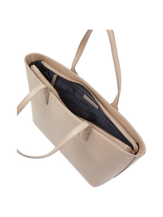 Tommy Hilfiger - TH Logotape Tote -laukku - AFE COASTAL TAUPE - photo 3 Tommy Hilfiger - TH Logotape Tote -laukku - AFE COASTAL TAUPE | Stockmann - photo 3