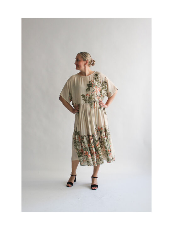 Lili Marleena - Vintage flower double ruffle -pitkä silkkimekko - WHITE | Stockmann - photo 8
