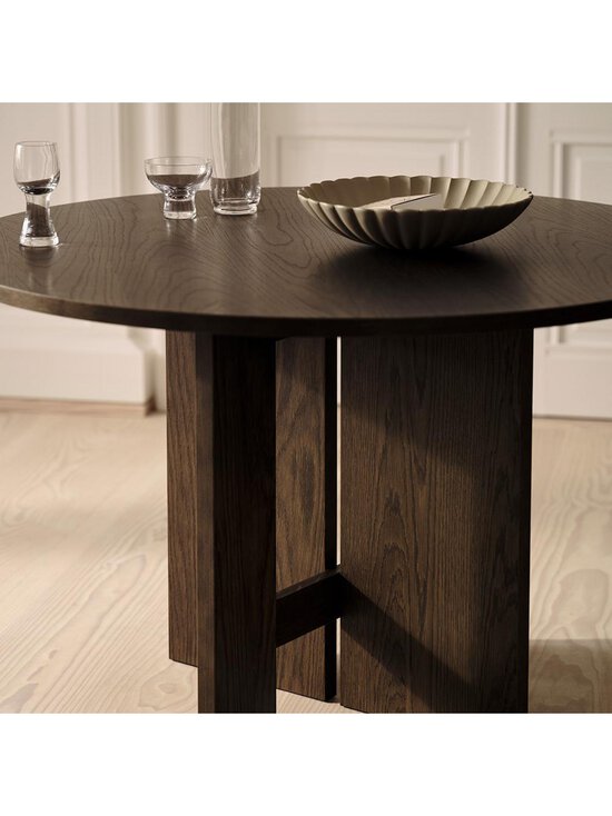 BoConcept - Axo-ruokapöytä tumma tammi ⌀ 119 cm - BROWN | Stockmann - photo 7