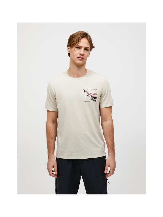 Peak Performance - Explore Graphic t-paita - 330 SAND FOG/WILD ROUGE/ | Stockmann - photo 5