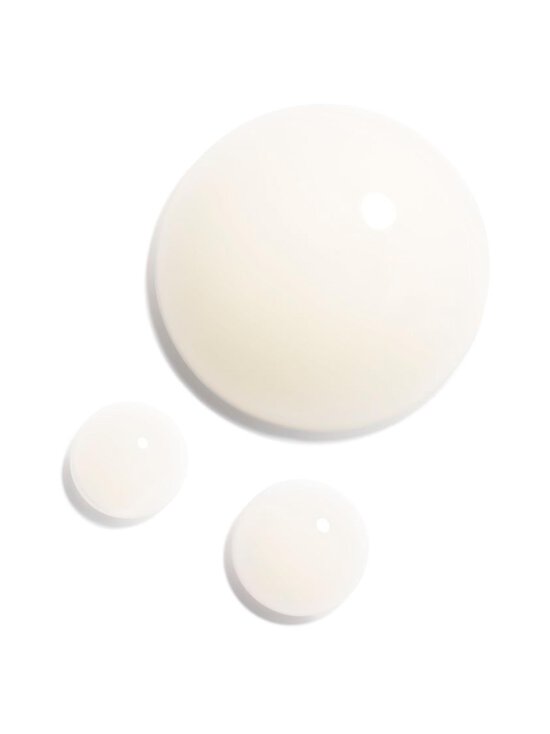 CHANEL - N°1 DE CHANEL REVITALIZING EYE SERUM REFILL Smooths Revives Gives Eyes A Wide Awake Look - NOCOL | Stockmann - photo 3