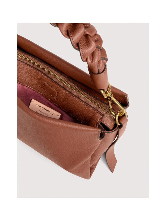 Coccinelle - Boheme Grana Double Mini ādas soma - 682 COGNAC/NOIR - photo 4 Coccinelle - Boheme Grana Double Mini ādas soma - 682 COGNAC/NOIR | Stockmann - photo 4