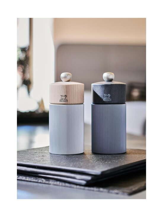Peugeot - Line Natural Pepper Grinder 12 cm - DARK - photo 2 Peugeot - Line Natural Pepper Grinder 12 cm - DARK | Stockmann - photo 2
