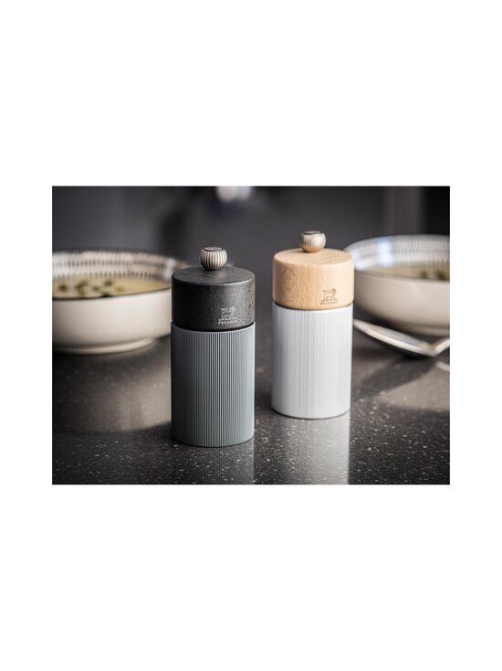 Peugeot - Line Natural Pepper Grinder 12 cm - DARK - photo 3 Peugeot - Line Natural Pepper Grinder 12 cm - DARK | Stockmann - photo 3