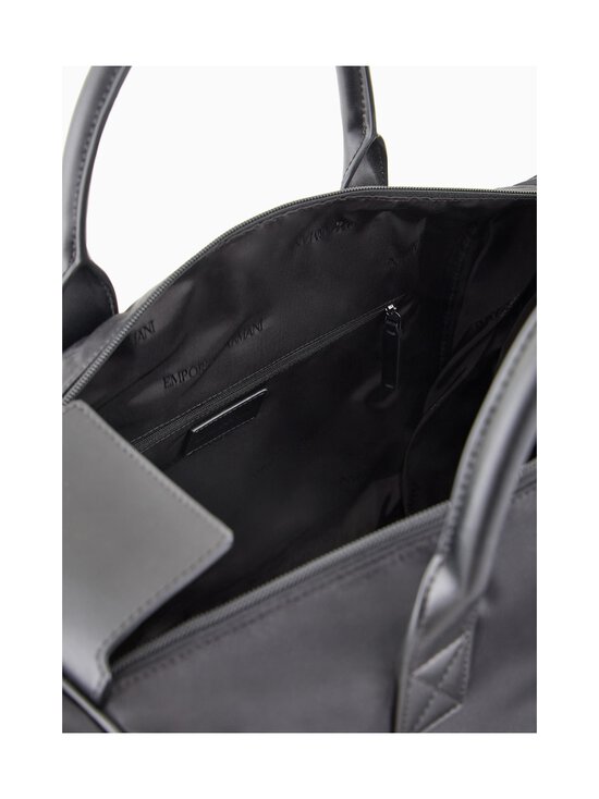 Emporio Armani - Spordikott Duffle - 80001 NERO - photo 4 Emporio Armani - Spordikott Duffle - 80001 NERO | Stockmann - photo 4
