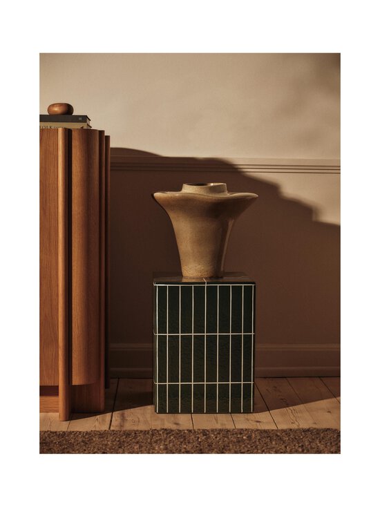 Ferm Living - Pillar Side -pöytä - DARK GREEN | Stockmann - photo 2