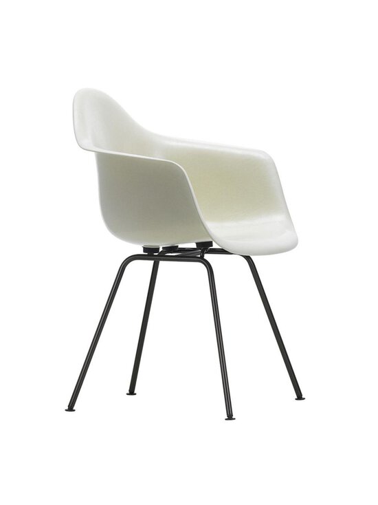 Eames DAX Fiberglass -tuoli käsinojilla