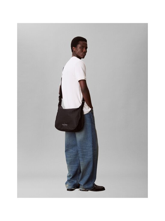 Calvin Klein Bags & Accessories - Bold Sling Crossbody soma - UB1 BLACK | Stockmann - photo 4