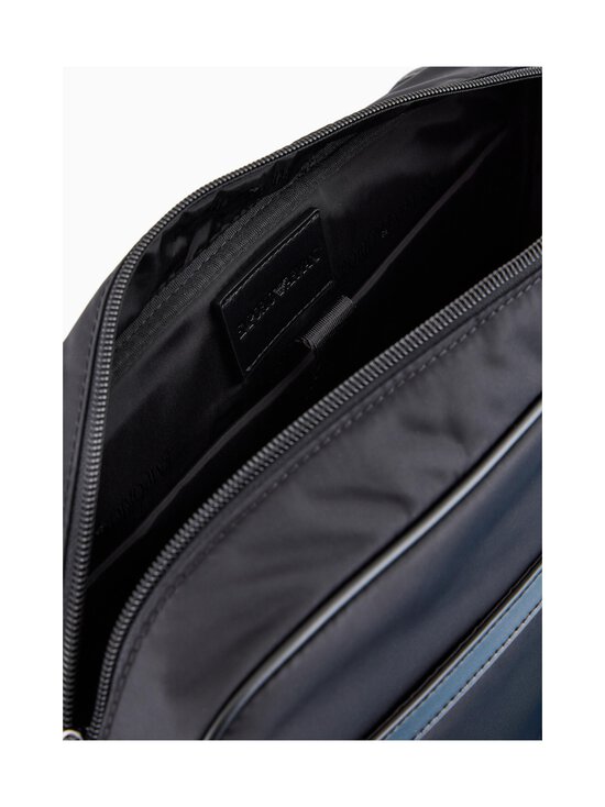 Emporio Armani - Messenger-laukku - 80001 NERO - photo 3 Emporio Armani - Messenger-laukku - 80001 NERO | Stockmann - photo 3