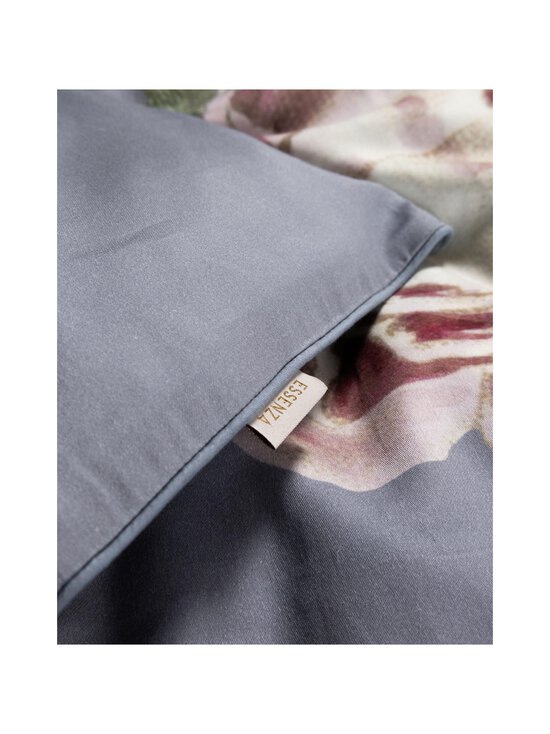 Essenza - Madia gultas veļas komplekts 150 x 210 cm + 50 x 60 cm - 685 GLOBAL GREY - photo 3 Essenza - Madia gultas veļas komplekts 150 x 210 cm + 50 x 60 cm - 685 GLOBAL GREY | Stockmann - photo 3