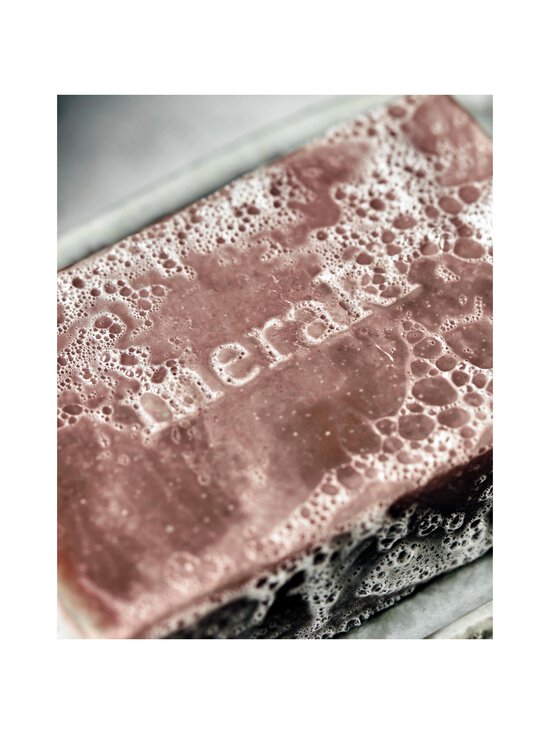 Meraki - Mangosteen Soap Bar -palasaippua, 100g - BEIGE - photo 2 Meraki - Mangosteen Soap Bar -palasaippua, 100g - BEIGE | Stockmann - photo 2
