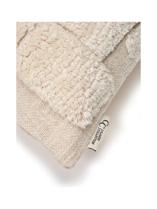 Classic Collection - Lumi Classic -tyynynpäällinen 50 x 50 cm - WHITE - photo 2 Classic Collection - Lumi Classic -tyynynpäällinen 50 x 50 cm - WHITE | Stockmann - photo 2