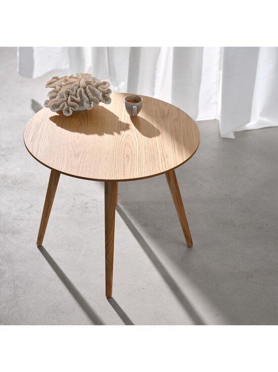 BoConcept - Bornholm-sohvapöytä ⌀ 59 cm K 48 cm luonnonvärinen tammi - TAMMI - photo 4 BoConcept - Bornholm-sohvapöytä ⌀ 59 cm K 48 cm luonnonvärinen tammi - TAMMI | Stockmann - photo 4