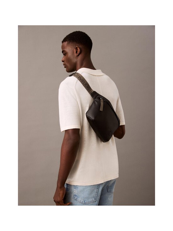 Calvin Klein Bags & Accessories - Cargo-vyölaukku - UB1 BLACK/BLACK - photo 4 Calvin Klein Bags & Accessories - Cargo-vyölaukku - UB1 BLACK/BLACK | Stockmann - photo 4
