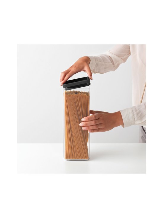 Brabantia - Square Canister -säilytyspurkki 2,5 l - DARK GREY - photo 2 Brabantia - Square Canister -säilytyspurkki 2,5 l - DARK GREY | Stockmann - photo 2
