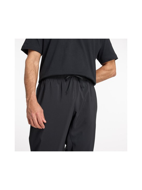 New Balance - Sport Essentials Woven Jogger bikses - BK BLACK - photo 4 New Balance - Sport Essentials Woven Jogger bikses - BK BLACK | Stockmann - photo 4