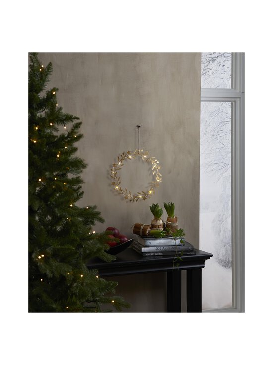 Star Trading - Holiday Wheath metāla vainags ar LED gaismām 28 x 2 x 28 cm - KULTA - photo 4 Star Trading - Holiday Wheath metāla vainags ar LED gaismām 28 x 2 x 28 cm - KULTA | Stockmann - photo 4