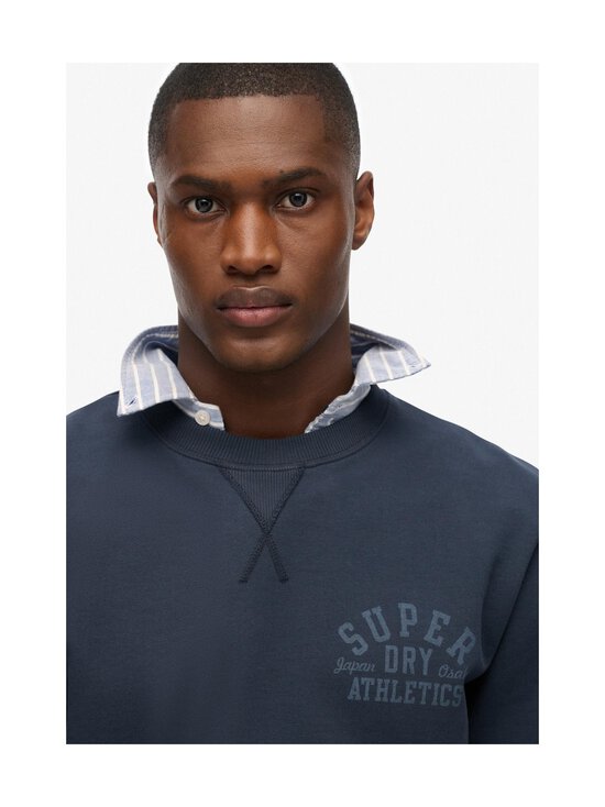 Superdry - Athletic Ess Crew džemperis - 98T ECLIPSE NAVY - photo 3 Superdry - Athletic Ess Crew džemperis - 98T ECLIPSE NAVY | Stockmann - photo 3