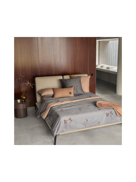 Hugo Boss - Midnight Flowers -tyynyliina - MULTI - photo 6 Hugo Boss - Midnight Flowers -tyynyliina - MULTI | Stockmann - photo 6