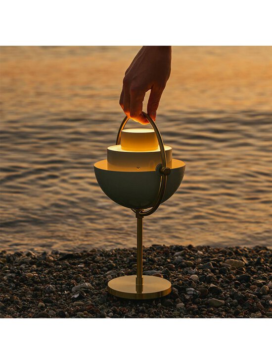 Gubi - Multi-Lite Portable -pöytävalaisin - MESSINKI,HARMAA | Stockmann - photo 9