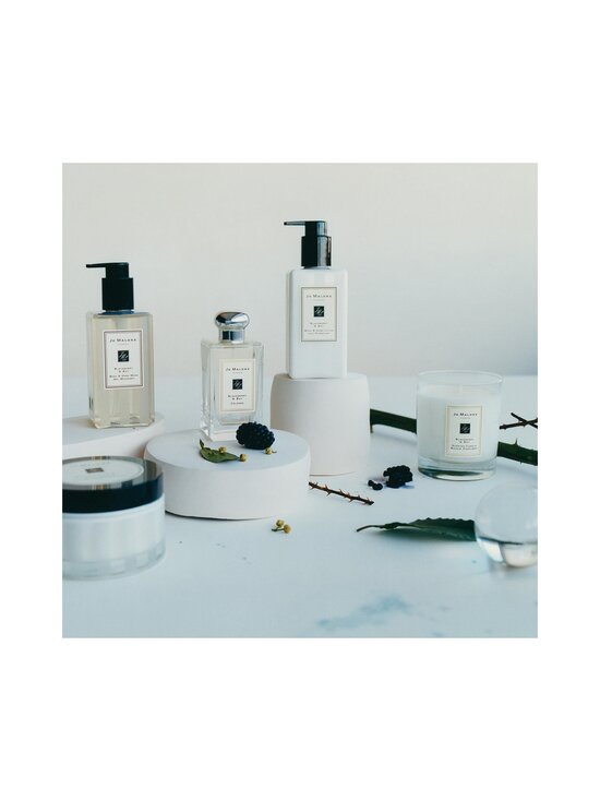 Jo Malone London - Blackberry & Bay Body & Hand Wash -nestesaippua 250 ml - NOCOL - photo 3 Jo Malone London - Blackberry & Bay Body & Hand Wash -nestesaippua 250 ml - NOCOL | Stockmann - photo 3